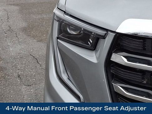 Used 2025 GMC Acadia Elevation image 13