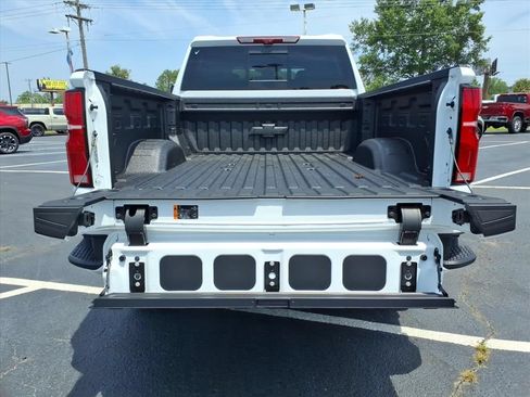 New 2026 Chevrolet Silverado 2500 High Country w/ Technology Package AWD/4WD image 15