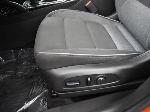 Used 2022 Chevrolet TrailBlazer LT w/ LPO, Blackout Package image 12