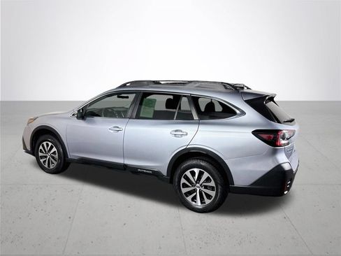 Used 2022 Subaru Outback Premium AWD/4WD image 8