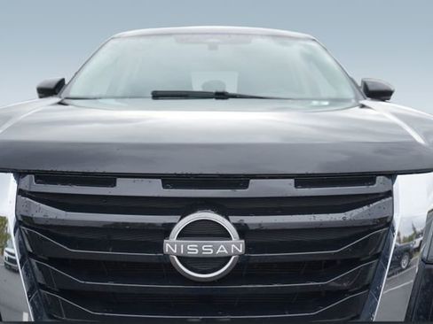 Used 2023 Nissan Pathfinder SV image 37