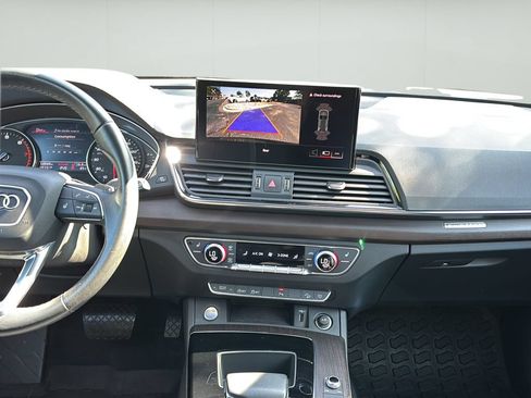 Used 2023 Audi Q5 2.0T Premium w/ Convenience Package AWD/4WD image 18