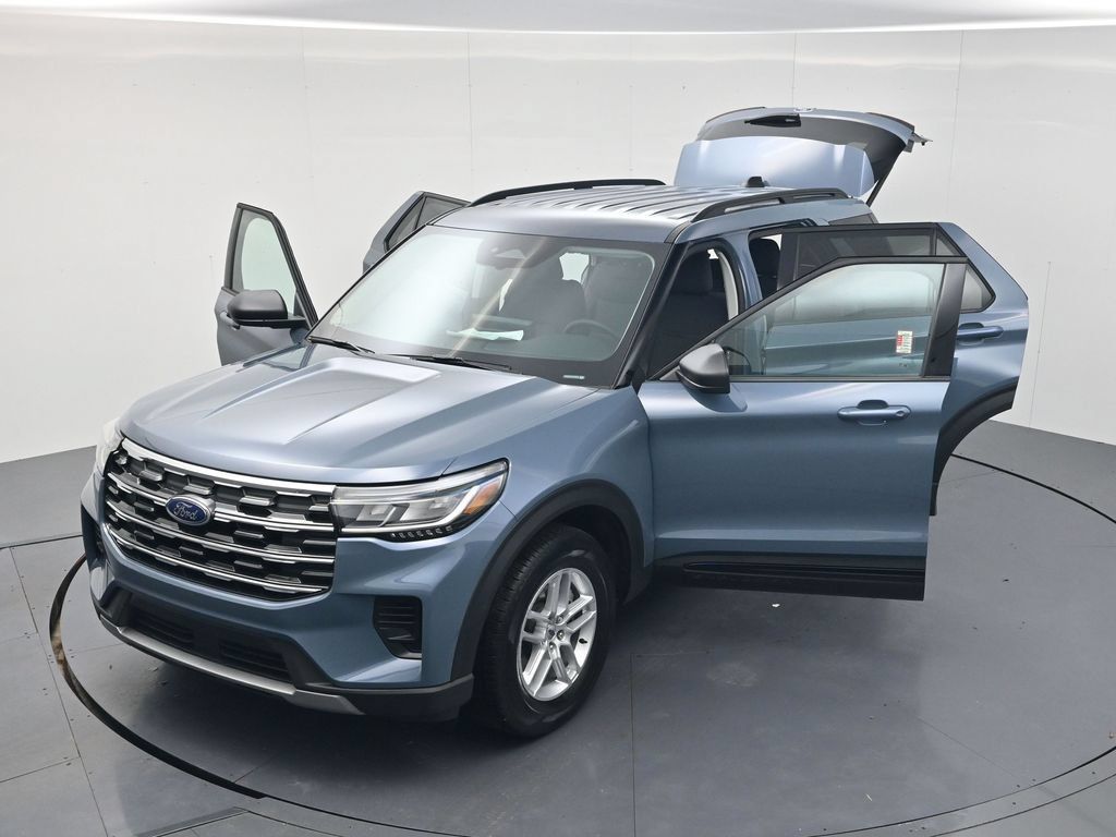 Used 2026 Ford Explorer Active AWD/4WD image 54