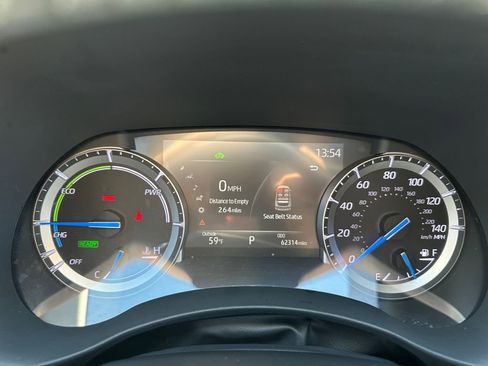 Used 2022 Toyota Highlander XLE image 22