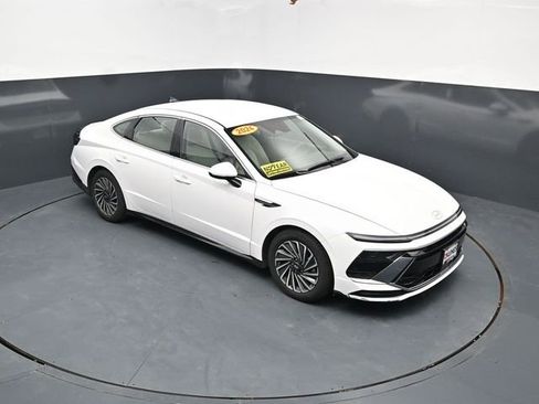 Used 2025 Hyundai Sonata SEL FWD image 44