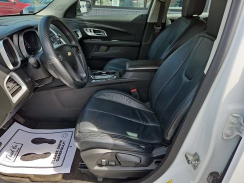 Used 2017 Chevrolet Equinox LS FWD image 14
