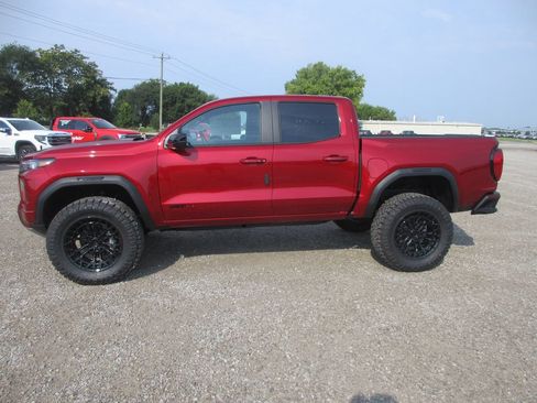 New 2026 GMC Canyon AT4 AWD/4WD image 9