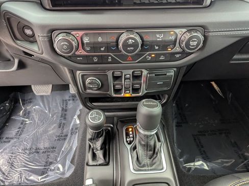 New 2026 Jeep Gladiator Sport image 15