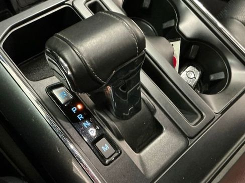 Used 2022 Ford F150 Lariat w/ Max Trailer Tow Package image 22