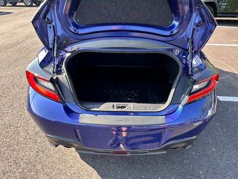 Used 2022 Toyota GR86 w/ ALL Weather Mat Package (TMS) RWD image 14