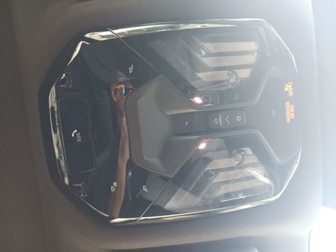 New 2024 BMW i5 eDrive40i w/ Convenience Package image 30