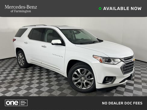 Used 2020 Chevrolet Traverse Premier w/ LPO, Floor Liner Package AWD/4WD image 1