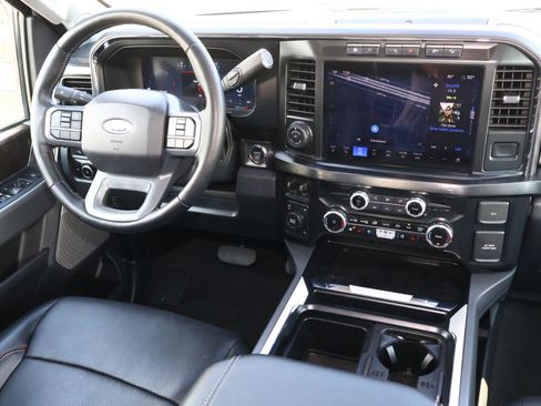 Used 2024 Ford F350 Lariat w/ Lariat Ultimate Package image 11