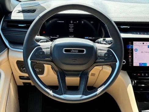 New 2026 Jeep Grand Cherokee L Limited AWD/4WD image 39