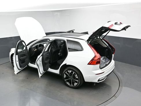 New 2026 Volvo XC60 B5 Ultra w/ Protection Package Premier AWD/4WD image 50