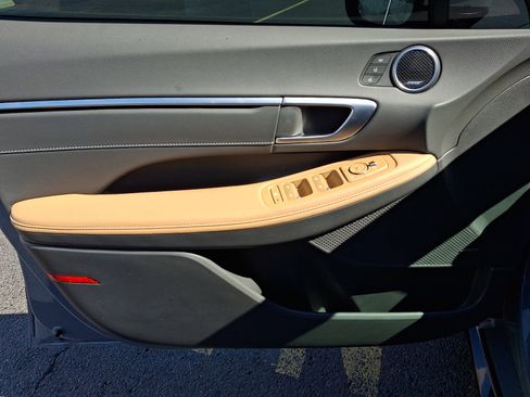 Used 2024 Hyundai Sonata Limited image 12