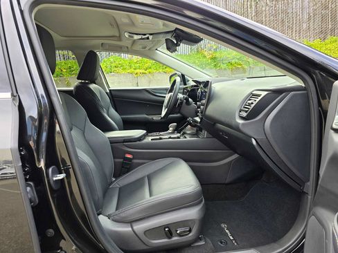 Used 2024 Lexus NX 350 AWD w/ Vision Package image 11