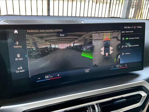 Used 2023 BMW 330i Sedan w/ Premium Package image 27