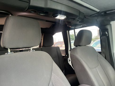 Used 2014 Jeep Wrangler Unlimited Sport w/ Connectivity Group AWD/4WD image 17
