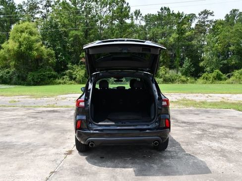 Used 2023 Ford Escape ST-Line w/ Tech Pack #1 FWD image 18