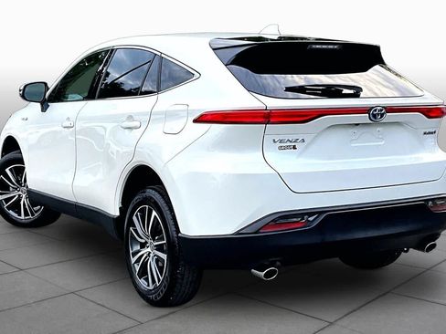 Used 2021 Toyota Venza LE AWD/4WD image 12