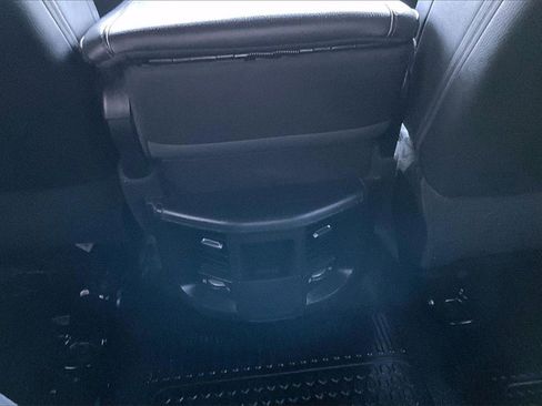 Used 2022 RAM 2500 Tradesman w/ Chrome Appearance Group image 32