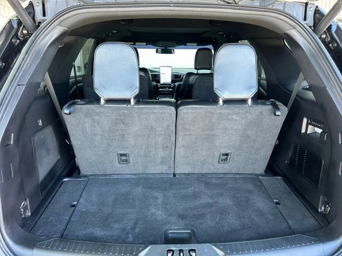 Used 2022 Ford Explorer ST w/ Equipment Group 401A image 10