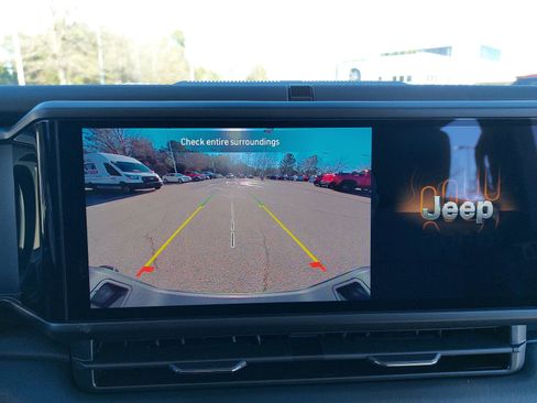 New 2026 Jeep Gladiator Sahara image 23