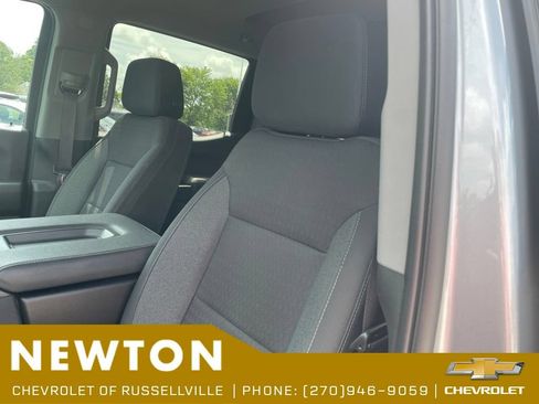 Used 2023 Chevrolet Silverado 1500 Custom w/ LPO, Dark Essentials Package AWD/4WD image 5