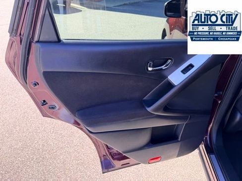 Used 2013 Nissan Murano S AWD/4WD image 24