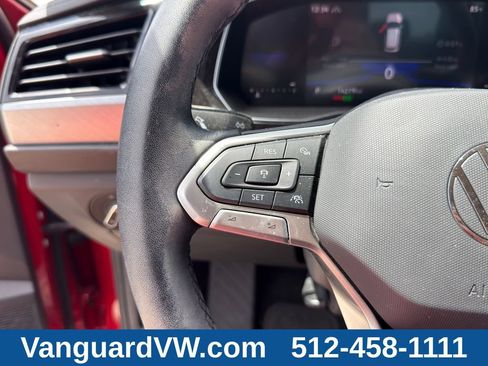 Used 2023 Volkswagen Jetta SE FWD image 17