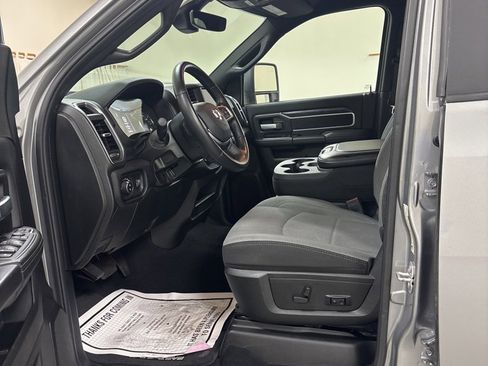 Used 2024 RAM 2500 Big Horn w/ Bed Utility Group image 10