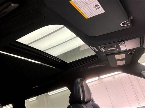 New 2026 INFINITI QX80 4WD image 10