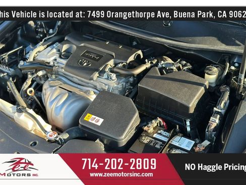 Used 2017 Toyota Camry SE w/ Moonroof Package image 48