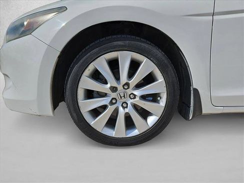 Used 2010 Honda Accord EX-L image 19