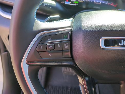 Used 2023 Jeep Grand Cherokee Trailhawk w/ Advanced Protech Group II image 18