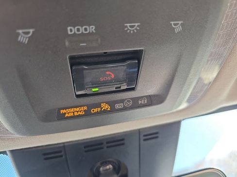 Used 2023 Toyota Prius LE image 10