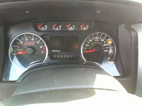 Used 2014 Ford F150 FX4 w/ Equipment Group 401A Mid AWD/4WD image 15