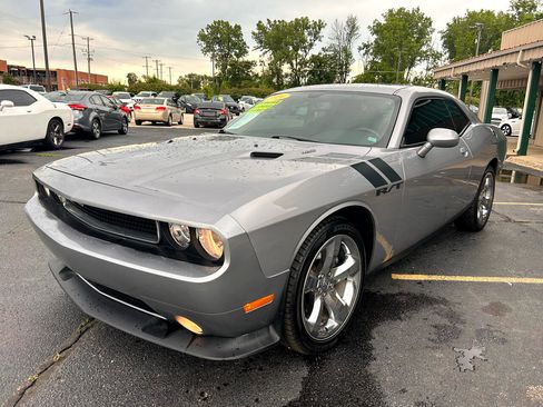 Used 2014 Dodge Challenger R/T image 7