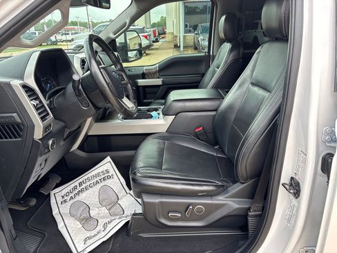 Used 2019 Ford F250 Lariat w/ Lariat Ultimate Package AWD/4WD image 10