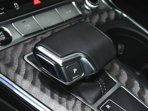 Used 2025 Audi A6 Premium Plus image 47