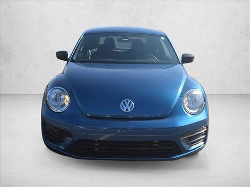 Used 2017 Volkswagen Beetle 1.8T S image 2