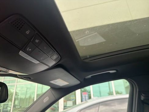 Used 2019 Mercedes-Benz GLC 300 image 14