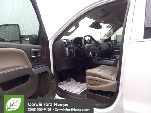 Used 2019 Chevrolet Silverado 2500 LTZ w/ Duramax Plus Package image 9