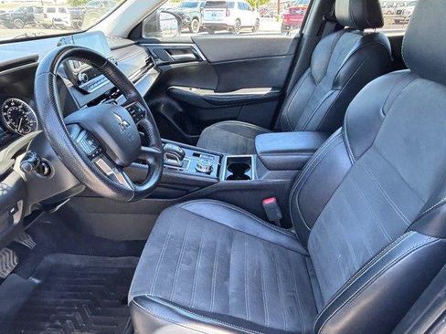 Used 2024 Mitsubishi Outlander SE FWD image 16