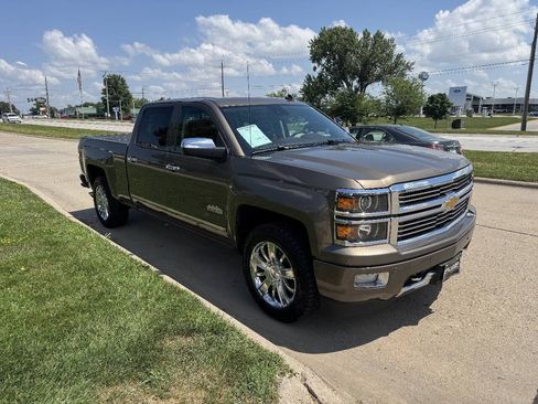 Used 2014 Chevrolet Silverado 1500 High Country w/ High Country Premium Package AWD/4WD image 7