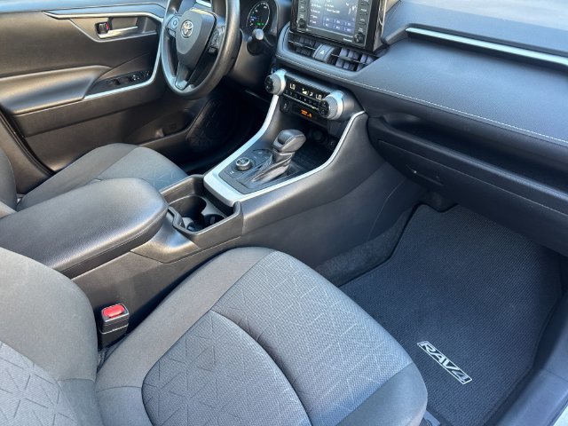 Used 2021 Toyota RAV4 XLE AWD/4WD image 15