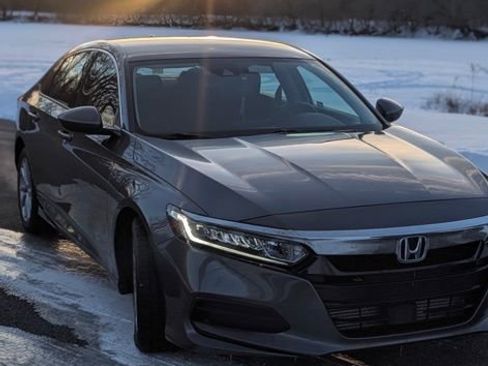 Used 2019 Honda Accord LX image 2
