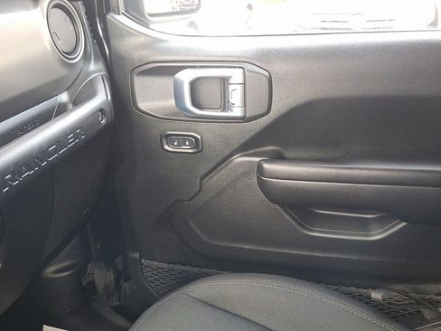 Used 2021 Jeep Wrangler Sport S image 30