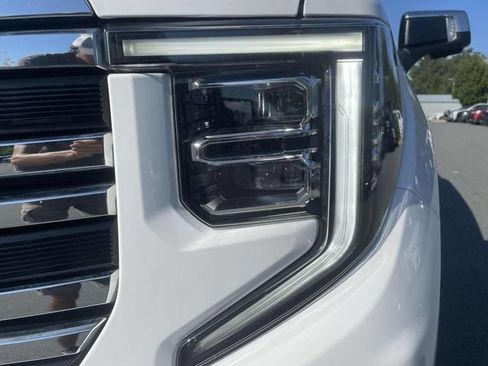 Used 2024 GMC Sierra 1500 SLT RWD image 9